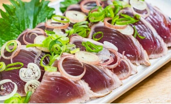 初ガツオを食べるのは誰だ！